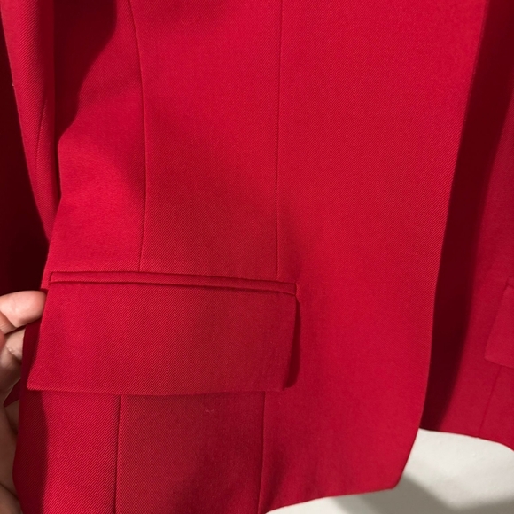 Austin Reed, 100% Worsted Wool, Red Blazer Modern Professional Design - Picture 6 of 8